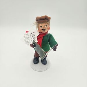 Annalee Green and Brown Caroler Figurine
